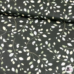 Listki na mocnej zieleni...